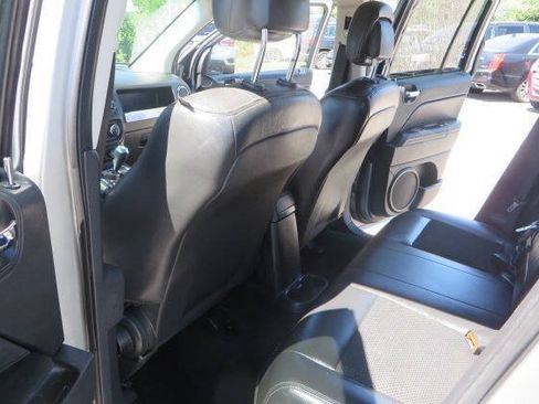 Used 2015 Jeep Compass Sport w/ Power Value Group FWD image 18