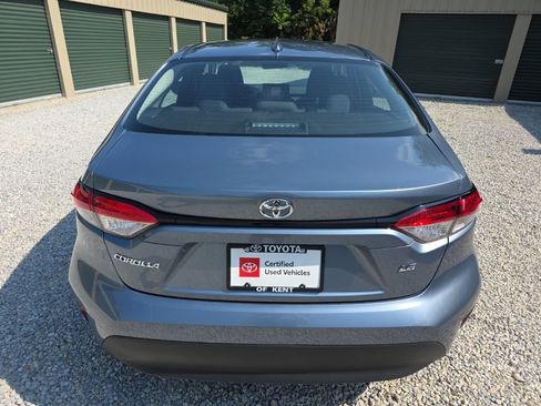 Certified 2025 Toyota Corolla LE FWD image 5