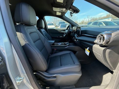 New 2026 Chevrolet Equinox LT w/ Convenience Package II image 25