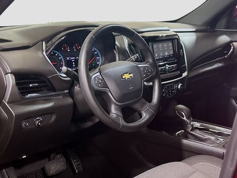 Used 2023 Chevrolet Traverse LT w/ LPO, Floor Liner Package FWD image 7