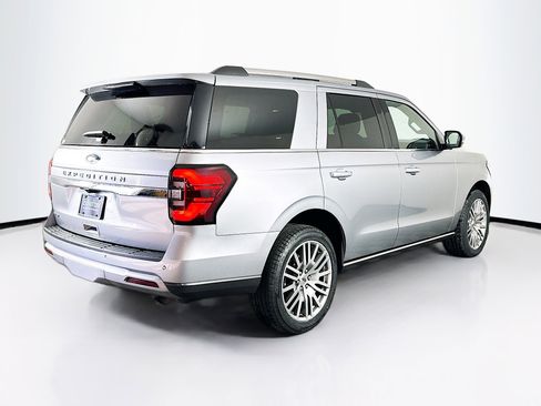 Used 2024 Ford Expedition Limited image 9