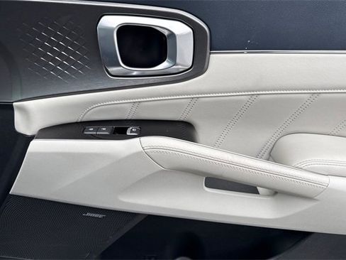 Certified 2023 Kia Sorento SX Prestige w/ Panoramic Sunroof Package image 24