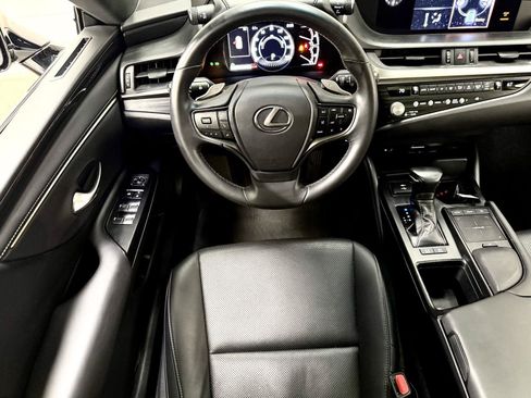Used 2021 Lexus ES 300h w/ Accessory Package 2 FWD image 2