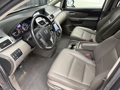 Used 2014 Honda Odyssey Touring image 11