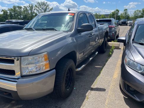 Used 2009 Chevrolet Silverado 1500 LT w/ Power Pack Plus AWD/4WD image 5