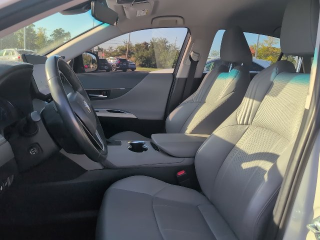Used 2021 Toyota Venza XLE w/ Softex Package AWD/4WD image 9