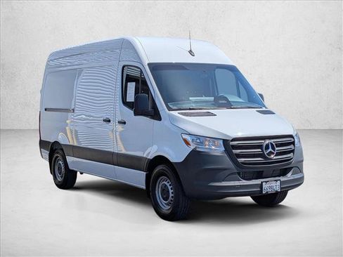 Certified 2025 Mercedes-Benz Sprinter 2500 image 3