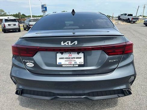 Used 2022 Kia Forte GT-Line w/ GT-Line Premium Package FWD image 6