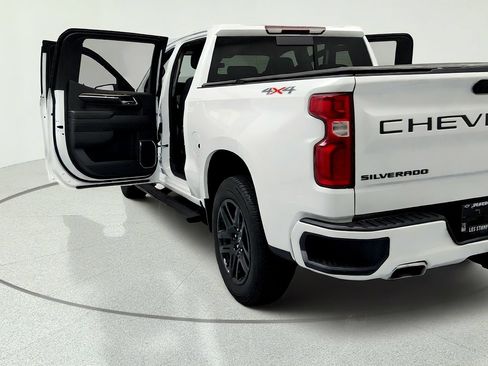 Used 2023 Chevrolet Silverado 1500 RST w/ Convenience Package II AWD/4WD image 11