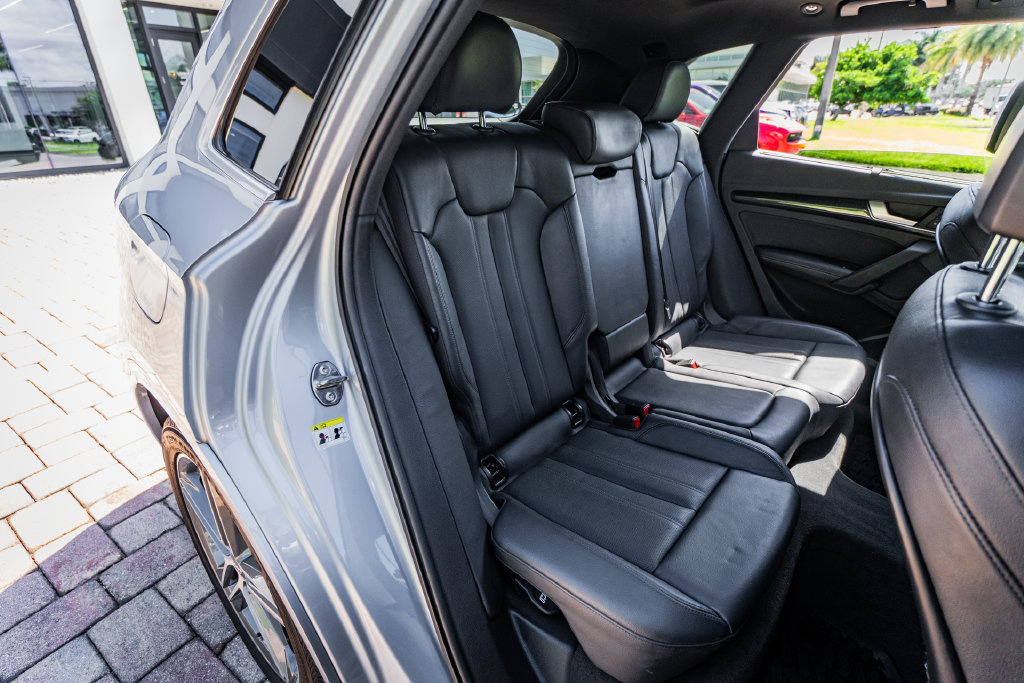 Used 2019 Audi SQ5 Prestige w/ Prestige Package AWD/4WD image 39