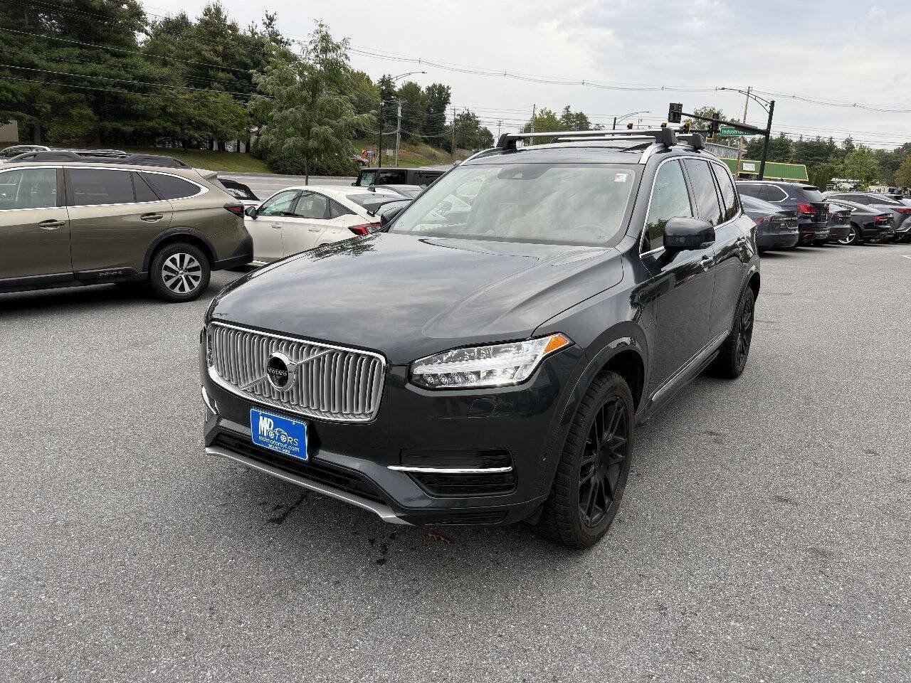 Used 2016 Volvo XC90 T8 Inscription w/ Vision Package AWD/4WD image 3