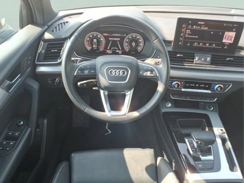 Used 2025 Audi Q5 2.0T Premium AWD/4WD image 6