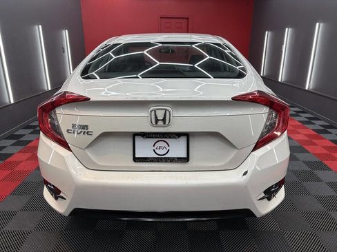 Used 2016 Honda Civic EX image 5