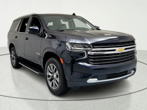 Used 2023 Chevrolet Tahoe LT w/ Luxury Package AWD/4WD image 7