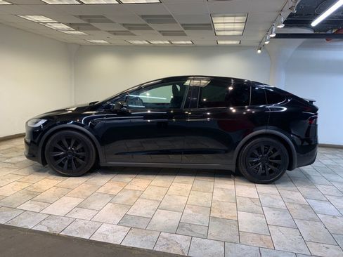 Used 2023 Tesla Model X AWD/4WD image 5
