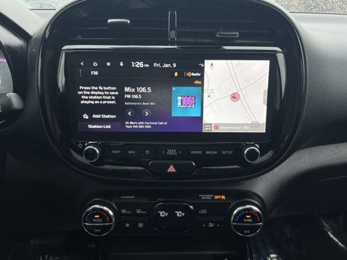 Used 2023 Kia Soul EX image 18