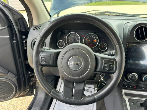 Used 2014 Jeep Compass Latitude w/ Trailer Tow Prep Group AWD/4WD image 17