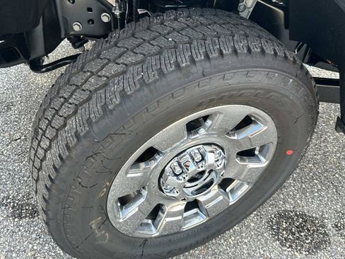 New 2025 Ford F250 King Ranch w/ Chrome Package image 9