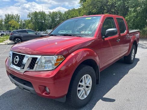 Used 2017 Nissan Frontier SV w/ SV Value Truck Package AWD/4WD image 9