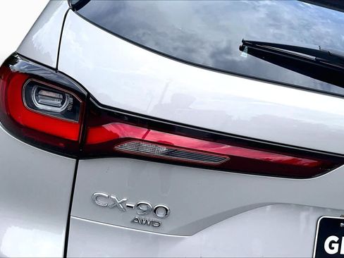 Used 2024 MAZDA CX-90 Plug-In Hybrid w/ Preferred AWD/4WD image 29