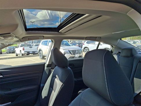 New 2025 Nissan Altima 2.5 SV w/ SV Premium Package image 9