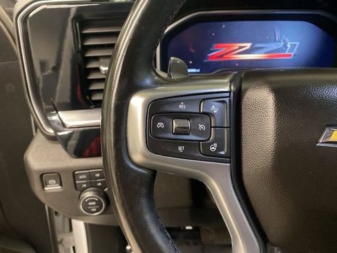 Used 2023 Chevrolet Silverado 1500 LT image 16