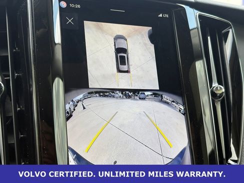 Certified 2025 Volvo XC60 B5 Plus AWD/4WD image 25