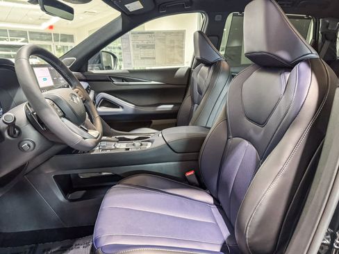 New 2026 INFINITI QX60 Sport image 17