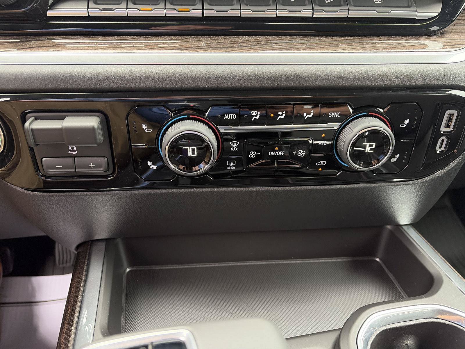 New 2026 Chevrolet Silverado 1500 RST AWD/4WD image 30