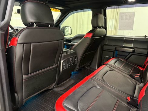 Used 2019 Ford F150 Lariat w/ Equipment Group 502A Luxury AWD/4WD image 20