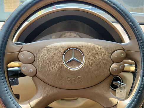 Used 2007 Mercedes-Benz E 550 Sedan image 22