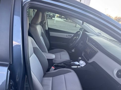 Used 2019 Toyota Corolla LE FWD image 19
