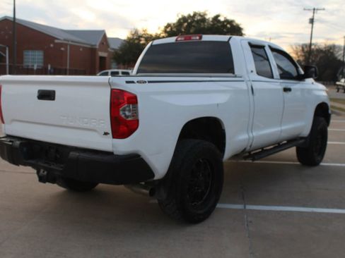 Used 2014 Toyota Tundra SR image 10