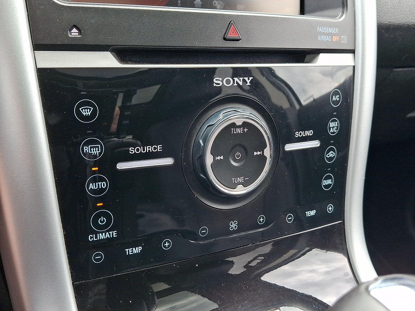 Used 2013 Ford Edge Limited AWD/4WD image 16