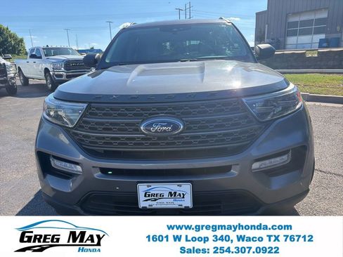 Used 2021 Ford Explorer XLT w/ Equipment Group 202A RWD image 6