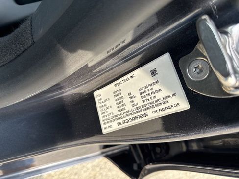 Used 2024 Tesla Model 3 Standard Range image 38