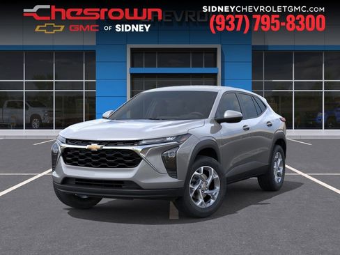 New 2026 Chevrolet Trax LS w/ LS Convenience Package FWD image 6