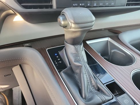 Certified 2022 Toyota Sienna LE image 25