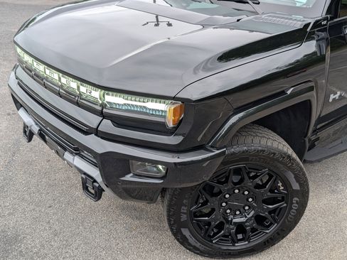 Used 2025 GMC Hummer EV 2X AWD/4WD image 13