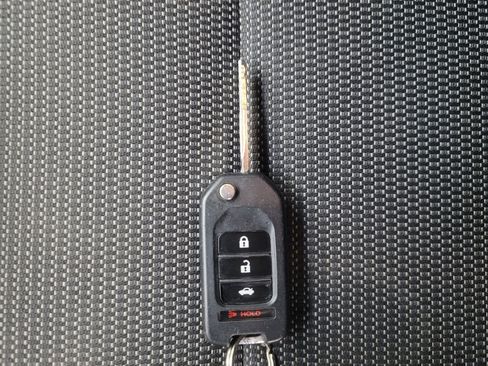 Used 2018 Kia Forte LX image 32