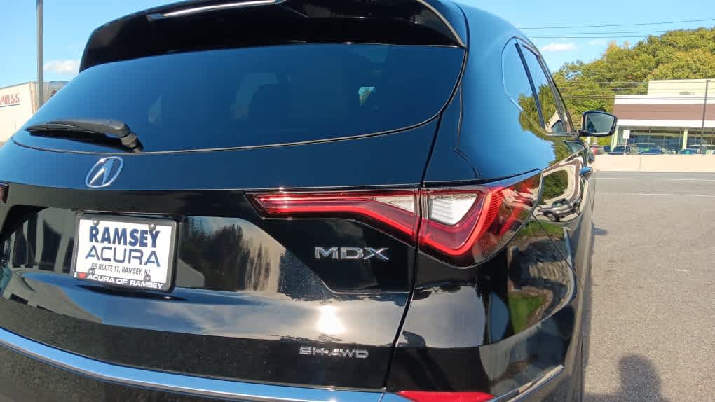 Used 2026 Acura MDX SH-AWD image 5