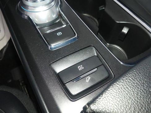 Used 2019 Ford Fusion Titanium image 40