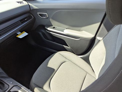 New 2026 Kia K4 LXS image 15