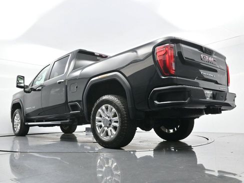 Used 2020 GMC Sierra 2500 Denali w/ Denali Ultimate Package AWD/4WD image 49