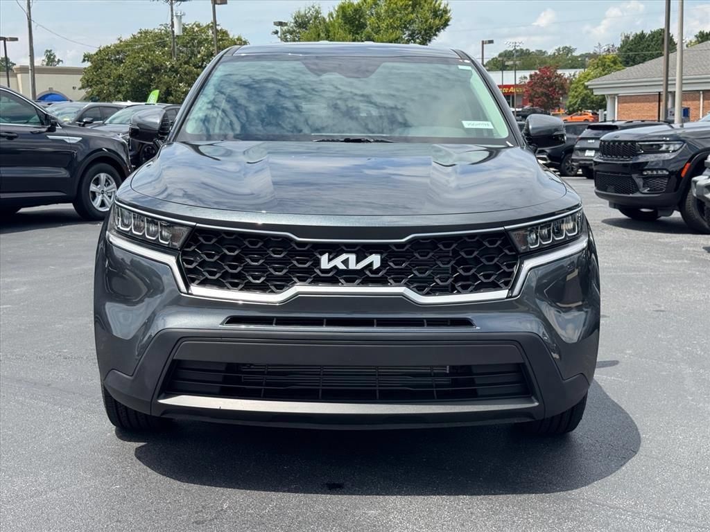 Certified 2023 Kia Sorento LX FWD image 8