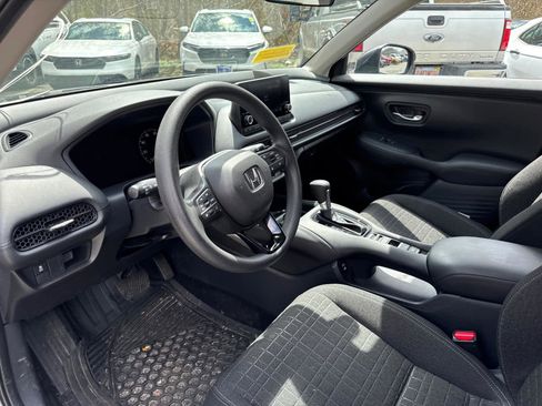 Used 2024 Honda HR-V LX image 13