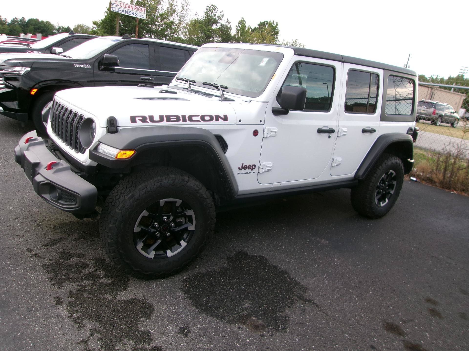 Used 2026 Jeep Wrangler Unlimited Rubicon AWD/4WD image 8