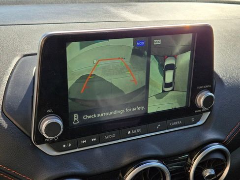 Used 2023 Nissan Sentra SR w/ SR Premium Package image 11