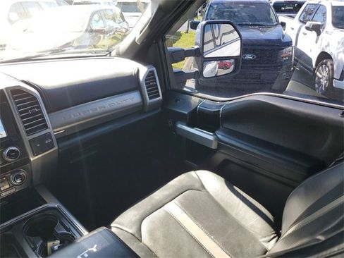 Used 2019 Ford F250 Platinum w/ Platinum Ultimate Package image 11