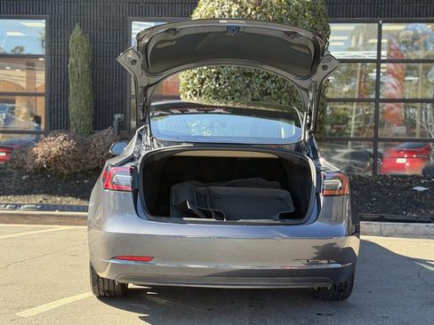 Used 2020 Tesla Model 3 Standard Range Plus image 17